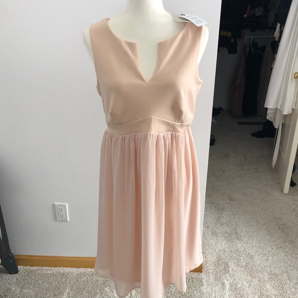 ASOS maternity dress. Never worn NWT. US size 6.